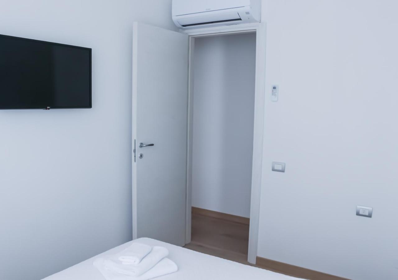 Bmp Apartment Atmosphere 2 Centrale, Vista Mare, Parcheggio Riccione Exterior photo