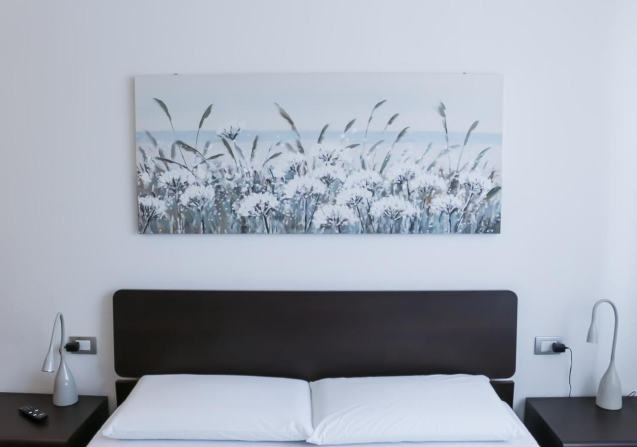 Bmp Apartment Atmosphere 2 Centrale, Vista Mare, Parcheggio Riccione Exterior photo