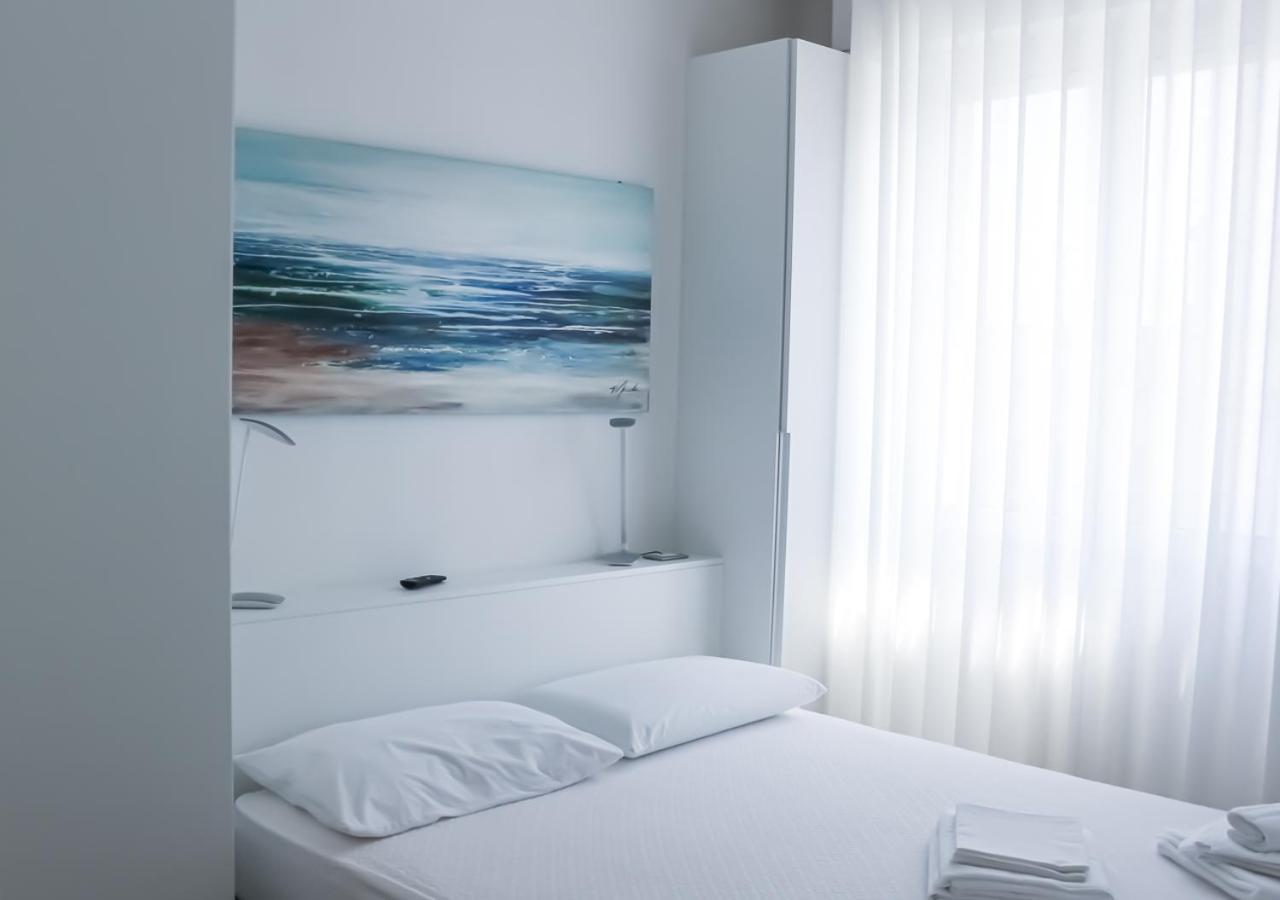Bmp Apartment Atmosphere 2 Centrale, Vista Mare, Parcheggio Riccione Exterior photo